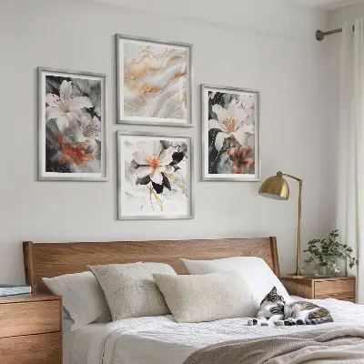 Set of 4 wall art pieces flowers in marble white and black