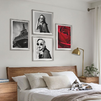 Multi-piece wall decor set Parisian lady with Eiffel glasses