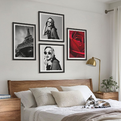 Multi-piece wall decor set Parisian lady with Eiffel glasses