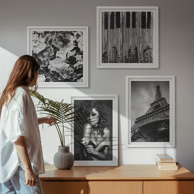 Wall art set Portrait of a Woman with an Eiffel Rose