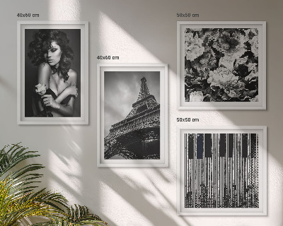 Wall art set Portrait of a Woman with an Eiffel Rose