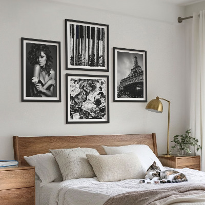 Wall art set Portrait of a Woman with an Eiffel Rose