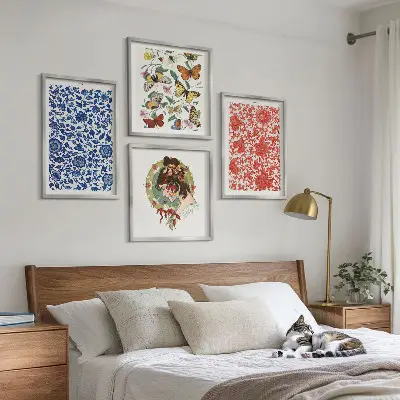 Multi-piece wall decor set featuring vintage flowers and butterflies