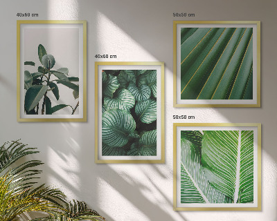 Set of 4 wall art pieces Tropical leaves in green
