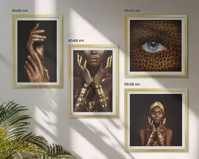 Wall art set with artistic portraits of women