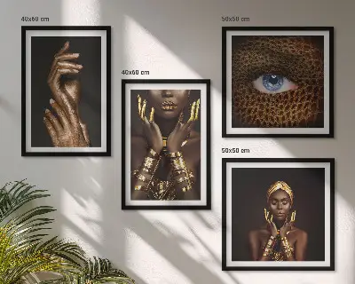 Wall art set with artistic portraits of women