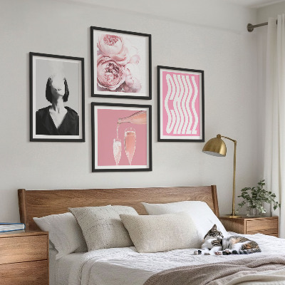 Set of 4 wall art pieces Stylish portrait with champagne