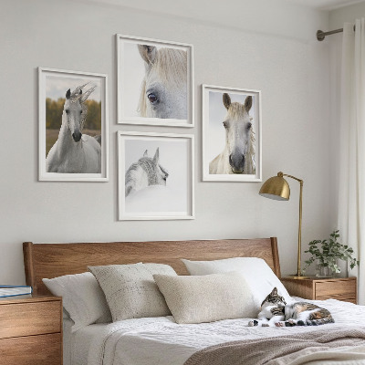 Set of 4 wall art pieces White horses