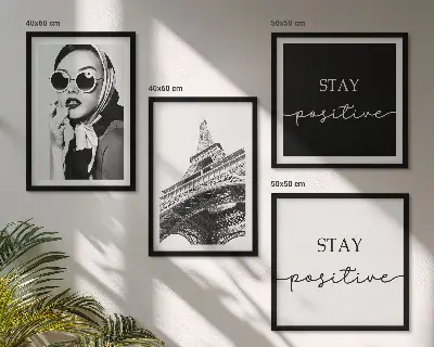Wall art set with Eiffel Tower and slogan portraits