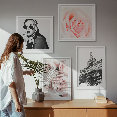 Multi-piece wall decor set Eiffel's portrait of a woman roses