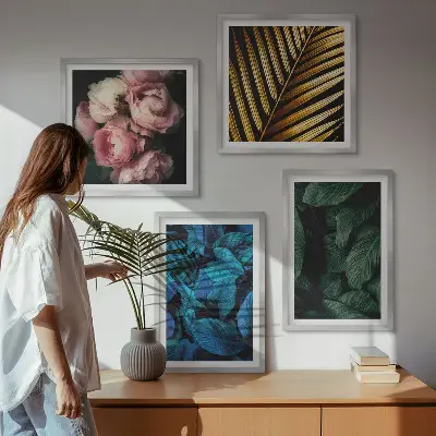 Wall art set leaves and flowers in color