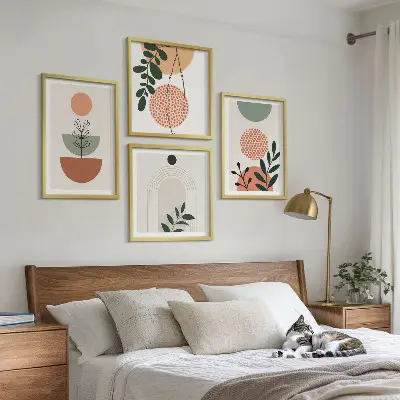 Wall art set with modern plant motifs