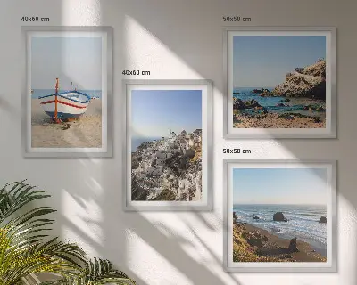 Wall art set featuring views of houses in Greece and Lodz