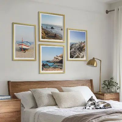 Wall art set featuring views of houses in Greece and Lodz