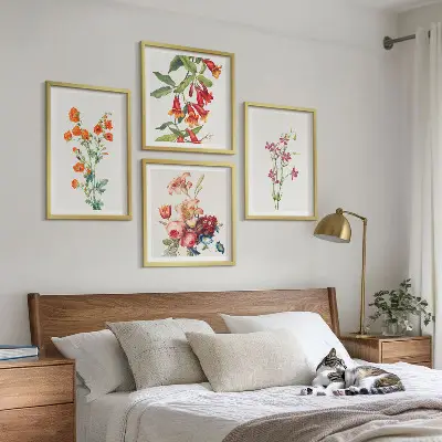 Multi-piece wall decor set floral painting in a retro style