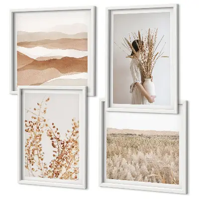 Wall art set with bohemian style plant motifs