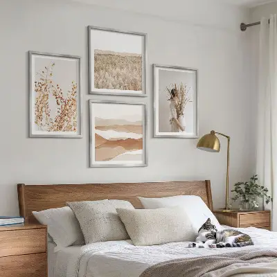 Wall art set with bohemian style plant motifs
