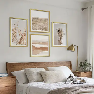 Wall art set with bohemian style plant motifs