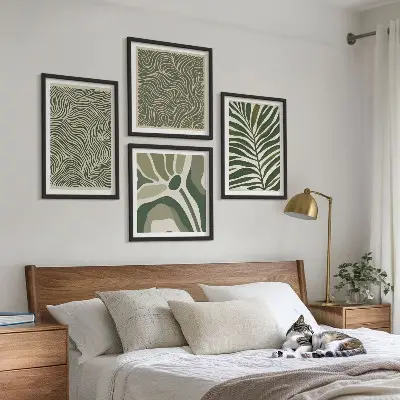 Multi-piece wall decor set with leaf patterns and wavy shapes