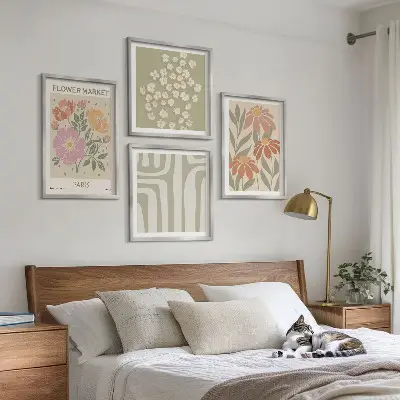 Multi-piece wall decor set with botanical motifs in a minimalist Parisian style