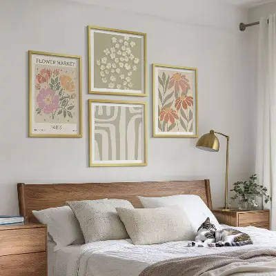 Multi-piece wall decor set with botanical motifs in a minimalist Parisian style