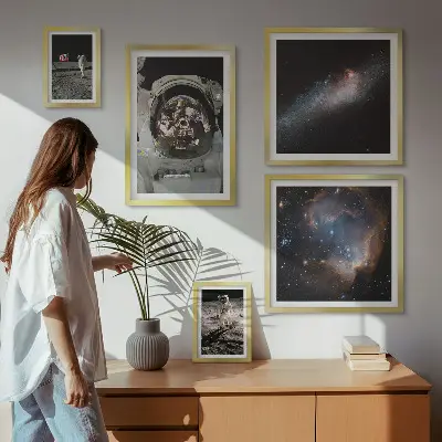 Framed photo set Astronauts landing on the Moon