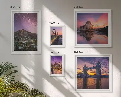 Set of 5 wall art pieces Landscapes of mountain cities at night