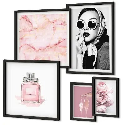Gallery wall Stylish accents in pink