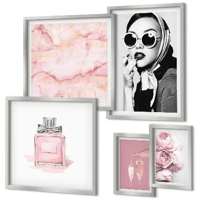Gallery wall Stylish accents in pink