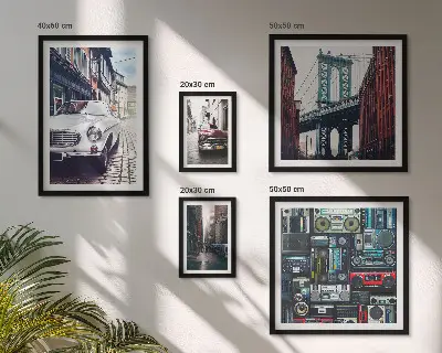 Framed photo set featuring stylish cars and street architecture