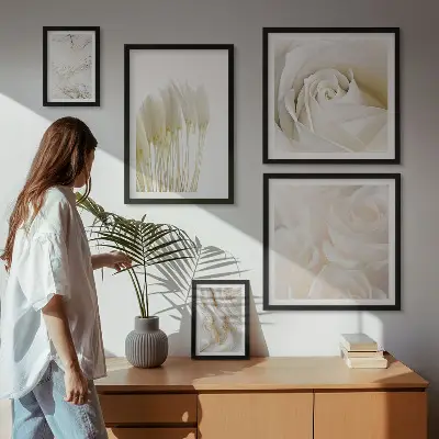 Gallery wall White rose marble accents