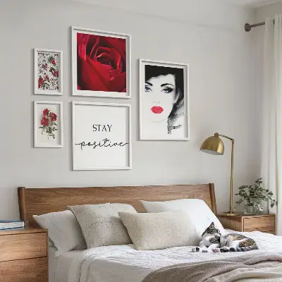Framed photo set Women's portraits flowers vintage