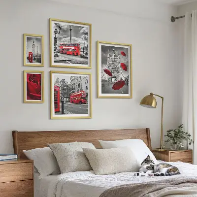 Set of 5 wall art pieces London motifs red accents