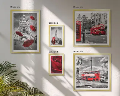 Set of 5 wall art pieces London motifs red accents