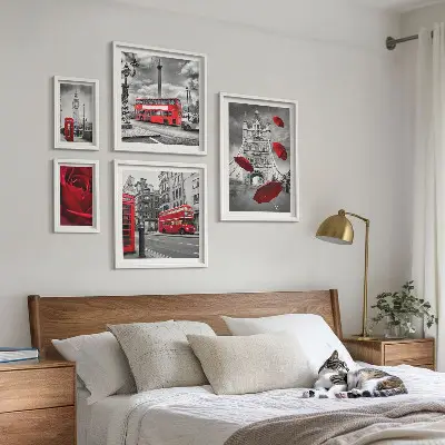 Set of 5 wall art pieces London motifs red accents