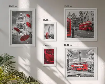 Set of 5 wall art pieces London motifs red accents
