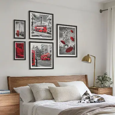 Set of 5 wall art pieces London motifs red accents
