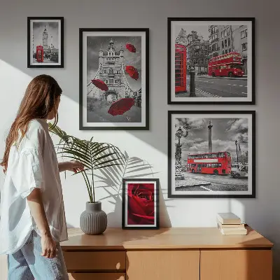 Set of 5 wall art pieces London motifs red accents