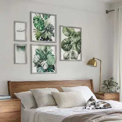 Set of 5 wall art pieces Modern plant motifs