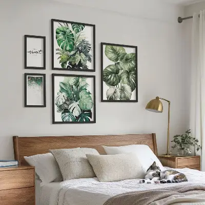 Set of 5 wall art pieces Modern plant motifs