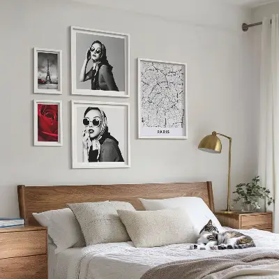 Set of 5 wall art pieces Stylish accents of Paris fashion