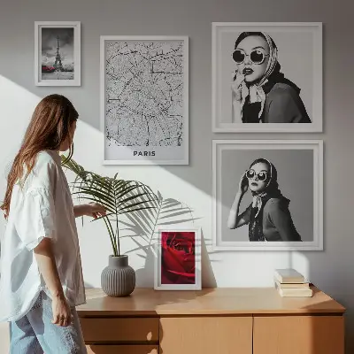 Set of 5 wall art pieces Stylish accents of Paris fashion