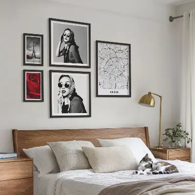 Set of 5 wall art pieces Stylish accents of Paris fashion