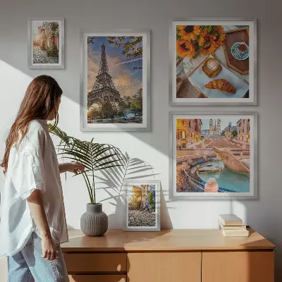 Set of 5 wall art pieces Atmospheric views of the cafe