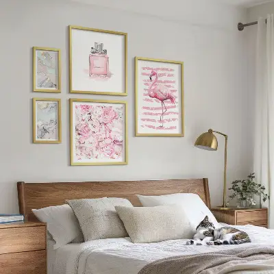 Gallery wall Stylish pink accents with flamingo flowers