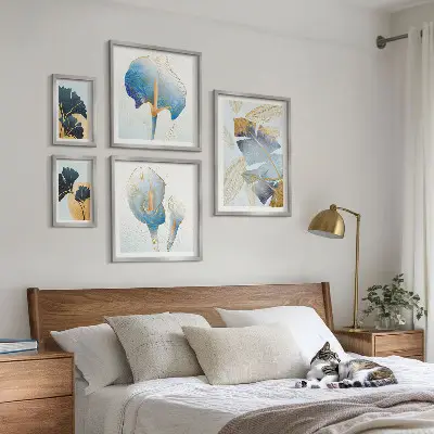 Set of 5 wall art pieces Modern plant motifs