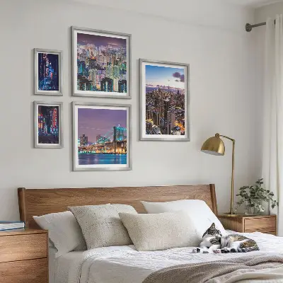 Set of 5 wall art pieces City nightscapes of neon lights