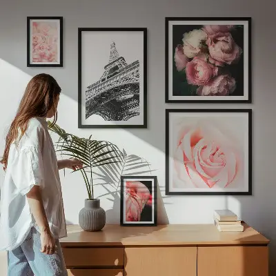 Framed photo set featuring Roses and the Eiffel Tower