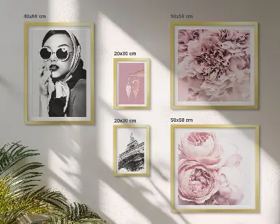 Gallery wall Stylish portraits of rose flowers