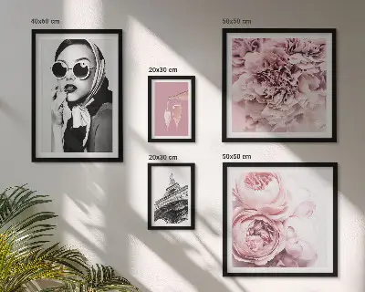 Gallery wall Stylish portraits of rose flowers